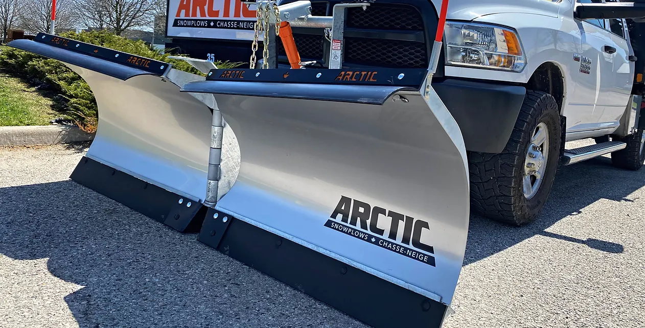 Arctic Variable Attack Wing
