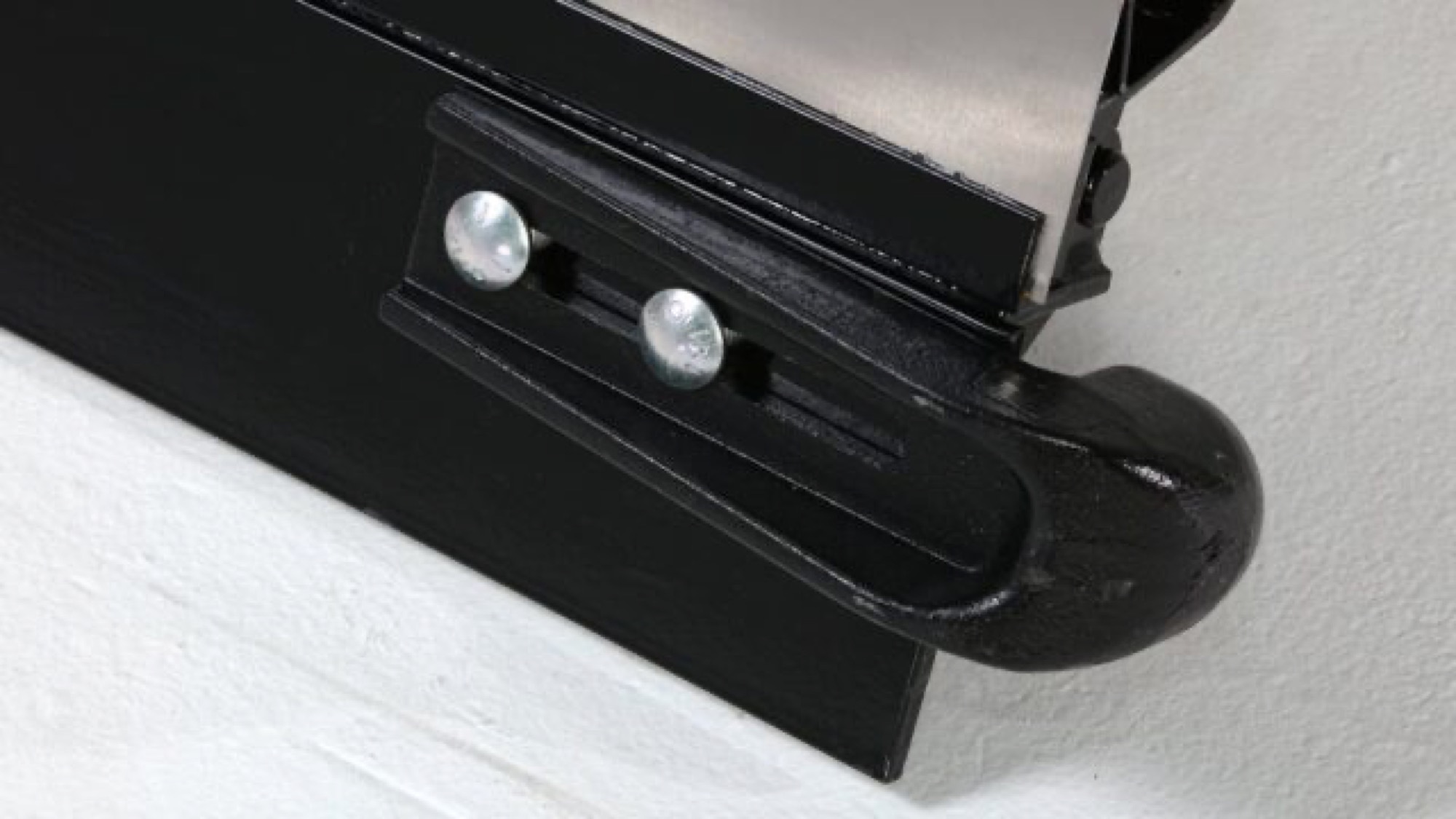 Single Cast Iron Curb Guard